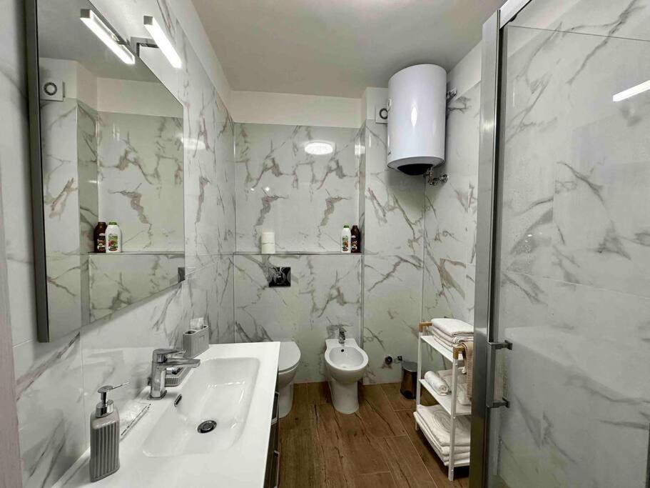 Appartamento Luminoso Domus Eur Rome Extérieur photo